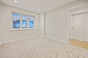 Photo 17- click for photo gallery